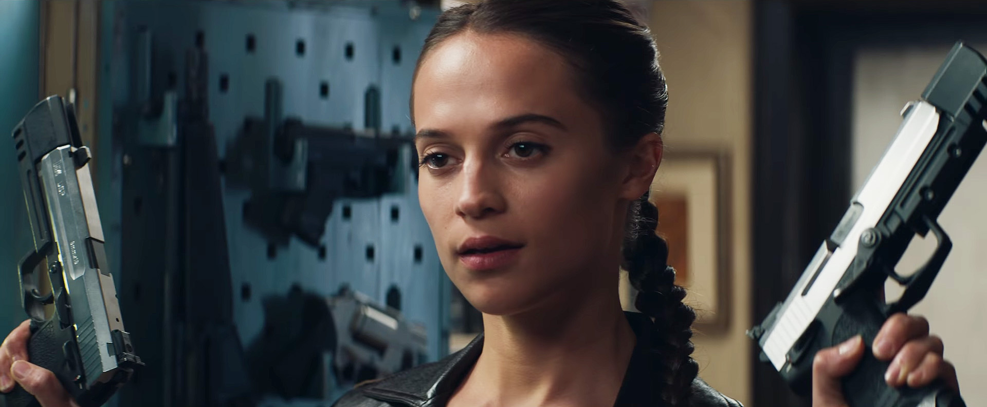 Tomb Raider Trailer: Alicia Vikander is Lara Croft