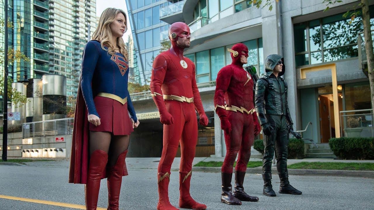 Elseworlds TV Spots: Batwoman, Superman, 90s Flash in Crossover Event